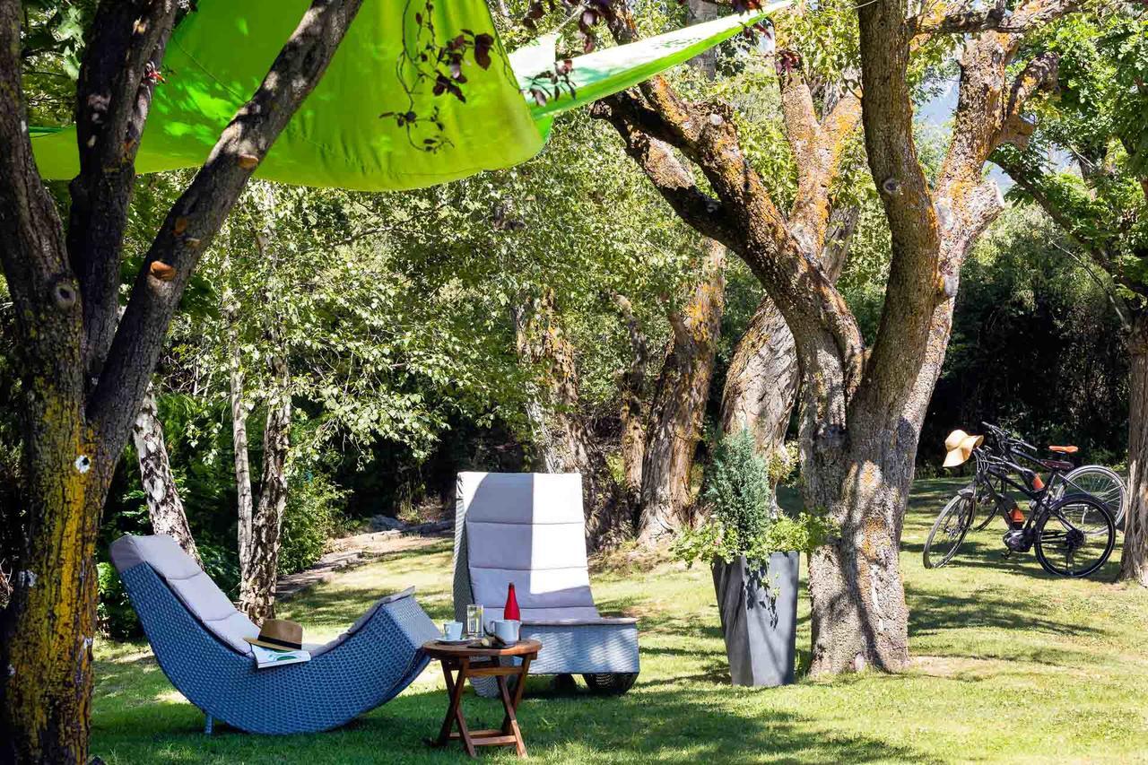 Hotel & Spa Les Bartavelles Crots Exterior foto