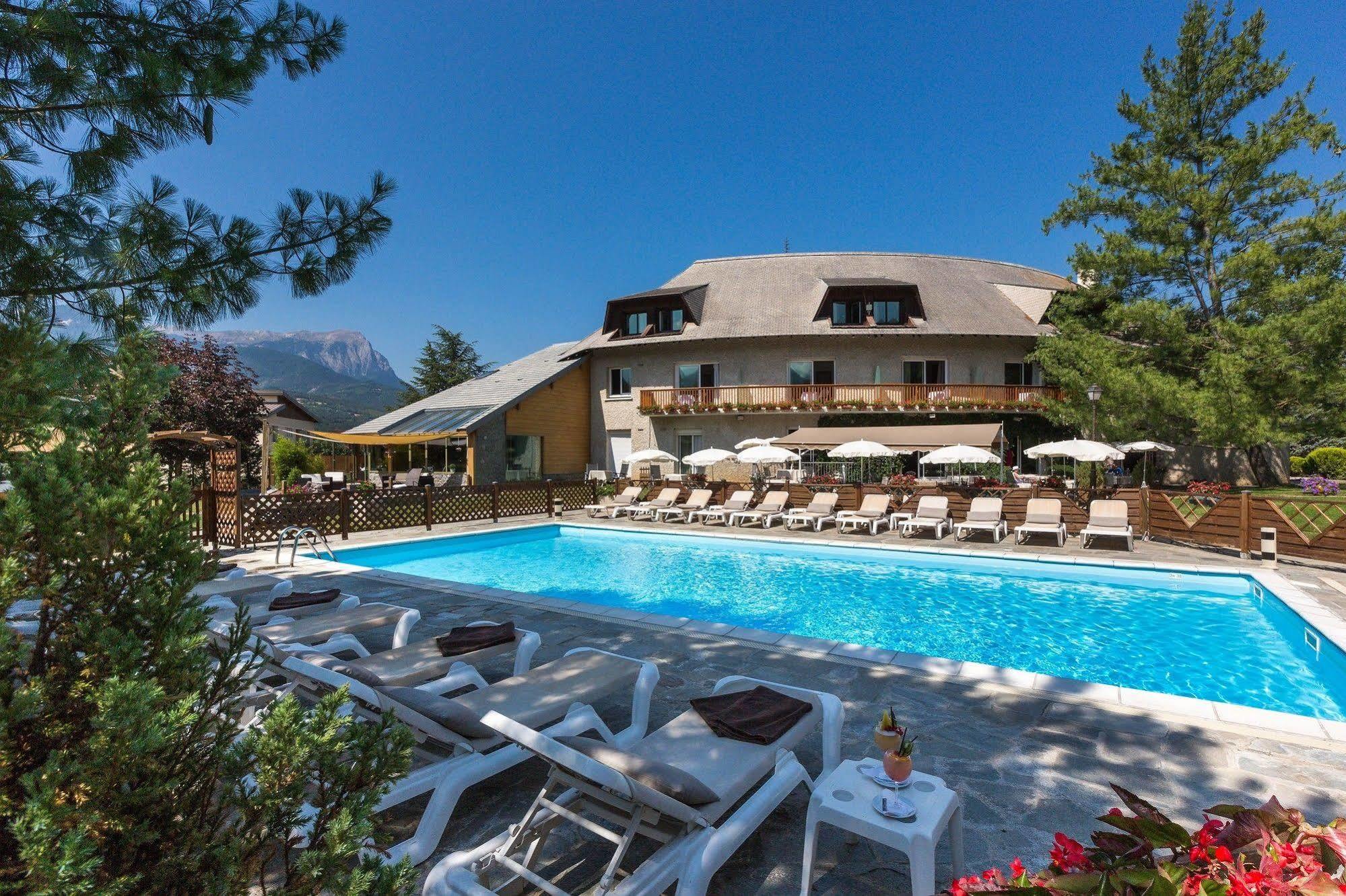 Hotel & Spa Les Bartavelles Crots Exterior foto