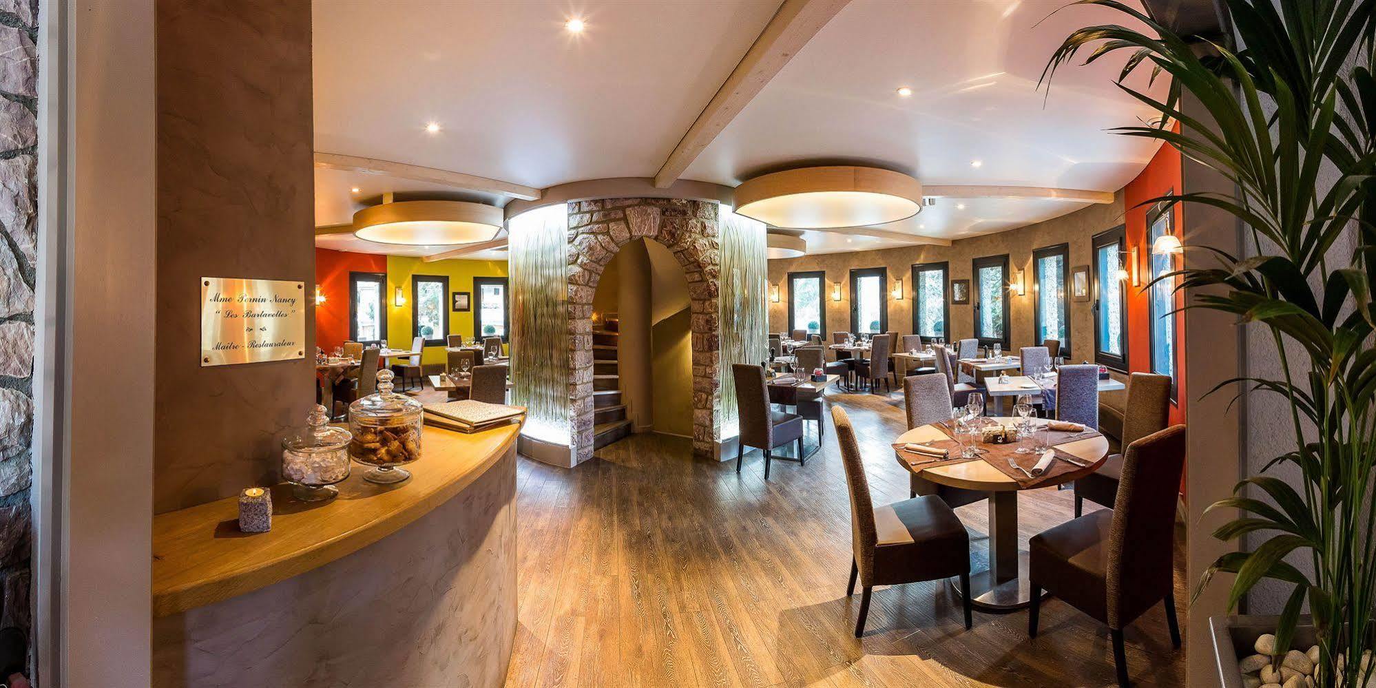 Hotel & Spa Les Bartavelles Crots Exterior foto